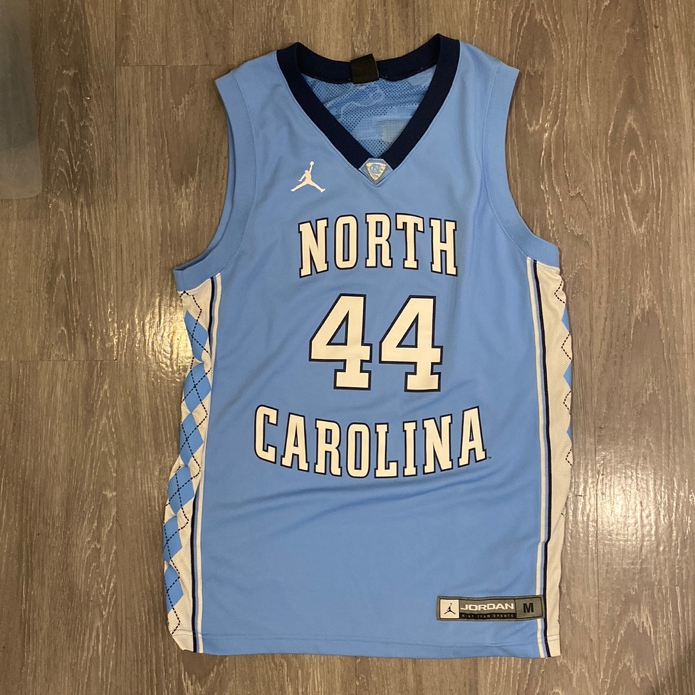 UNC argile side panel basketball jersey